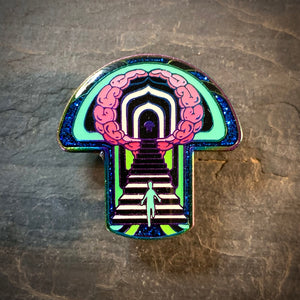 LE 45 “Psychonaut” Mind-Cap pin