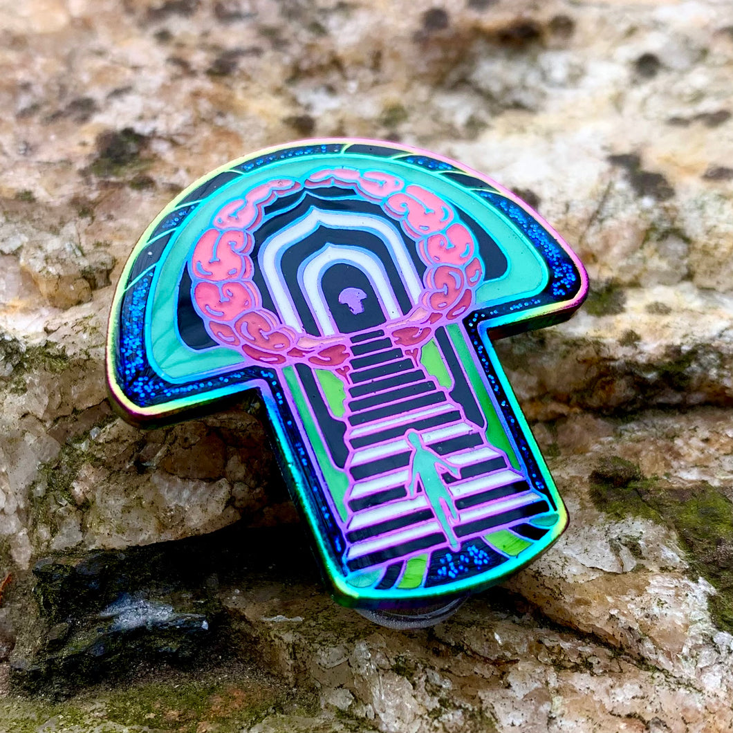 LE 45 “Psychonaut” Mind-Cap pin