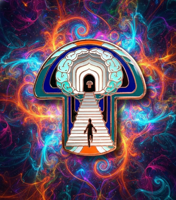 LE 80 “Close Encounters” Mind-Cap pin