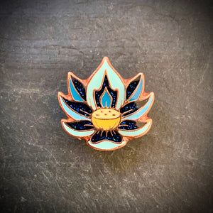 LE 60 “PATIENCE” Lotus pin