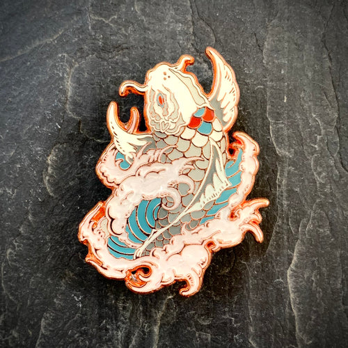LE 50 “Pearl Crush” KOI pin